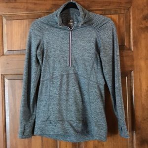 Roadrunner lightweight pullover